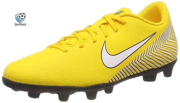 Nike Men\'s Black & White Football Shoe